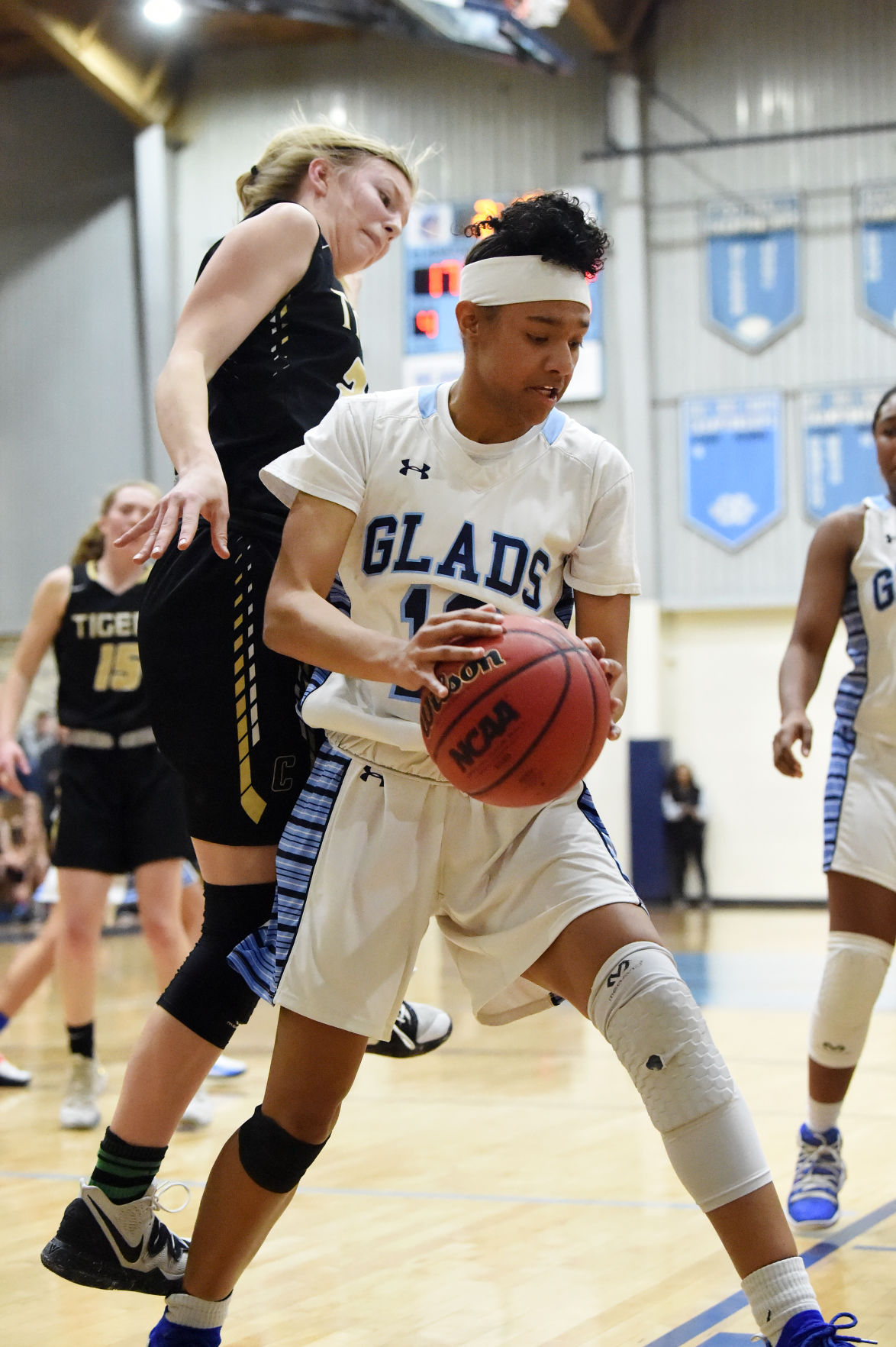 PHOTOS: Widefield Gladiators (19) Canon City Tigers (38)